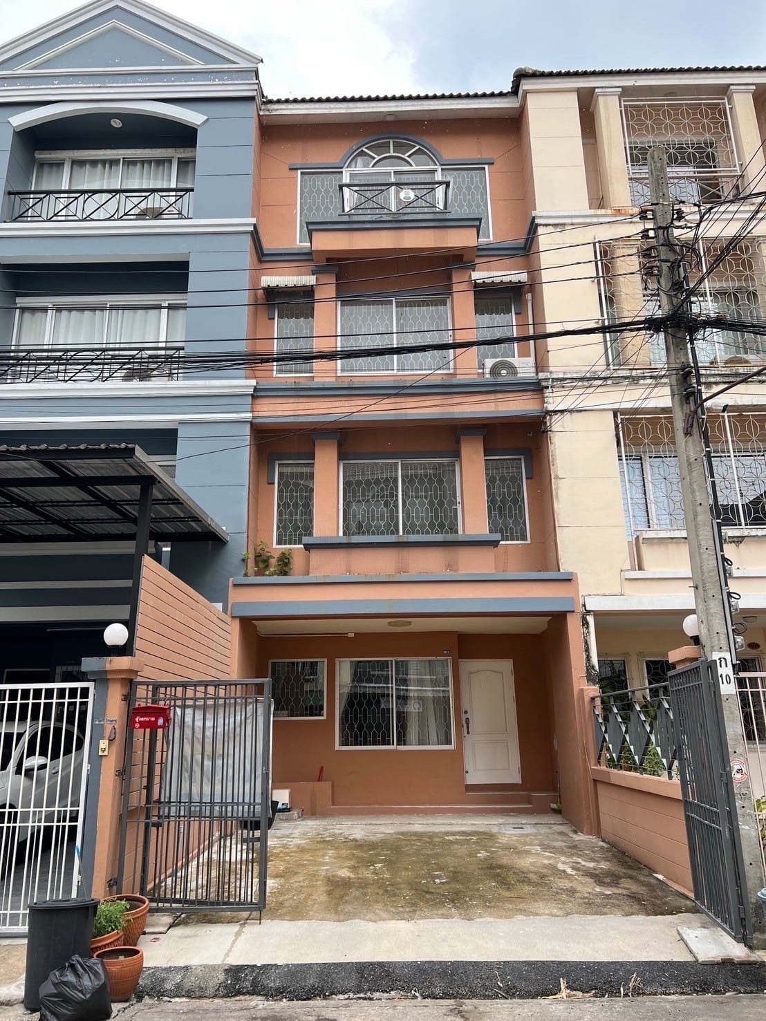 ให้เช่าทาวน์โฮม Baan Sukhumvit 101/1 สุขุมวิท 101/1 3 ห้องนอน 3 ห้องน้ำ 250 ตร.ม. 45,000 บาท/เดือน 2