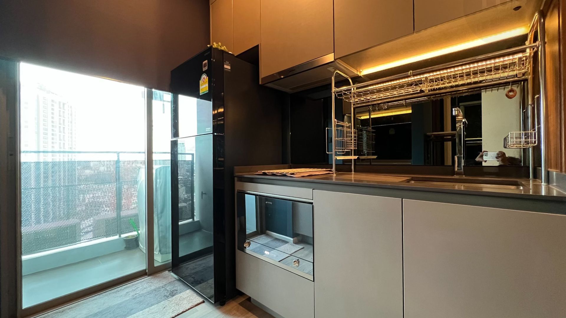 Kondominium Dijual Kamar Sukhumvit 69 · Lantai 19 · di sebelah BTS Phra Khanong 100 m · 5