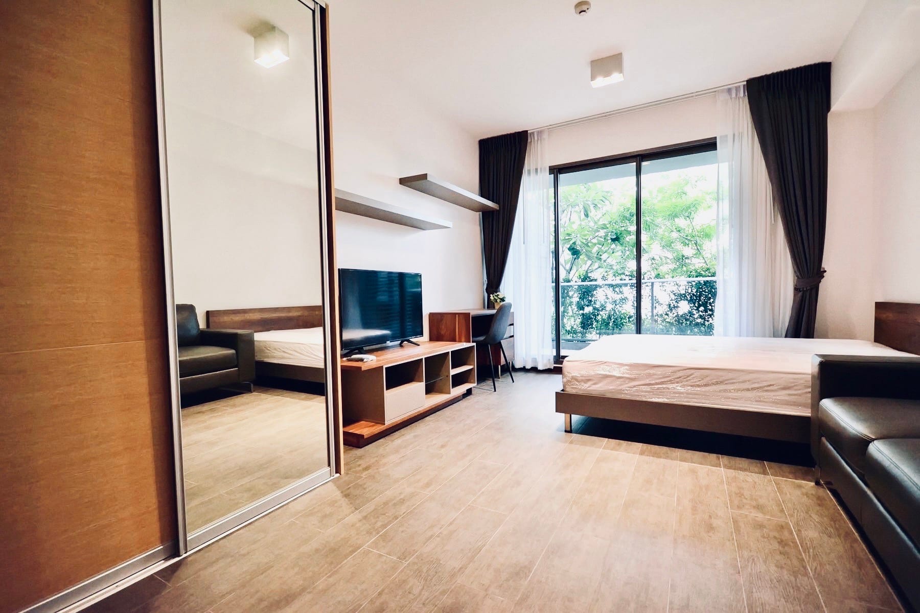 ขายและให้เช่าคอนโด The Lofts Ekkamai พระโขนงเหนือ วัฒนา 1 ห้องนอน 1 ห้องน้ำ 33 ตร.ม. เช่า 19,500 บาท/เดือน 2