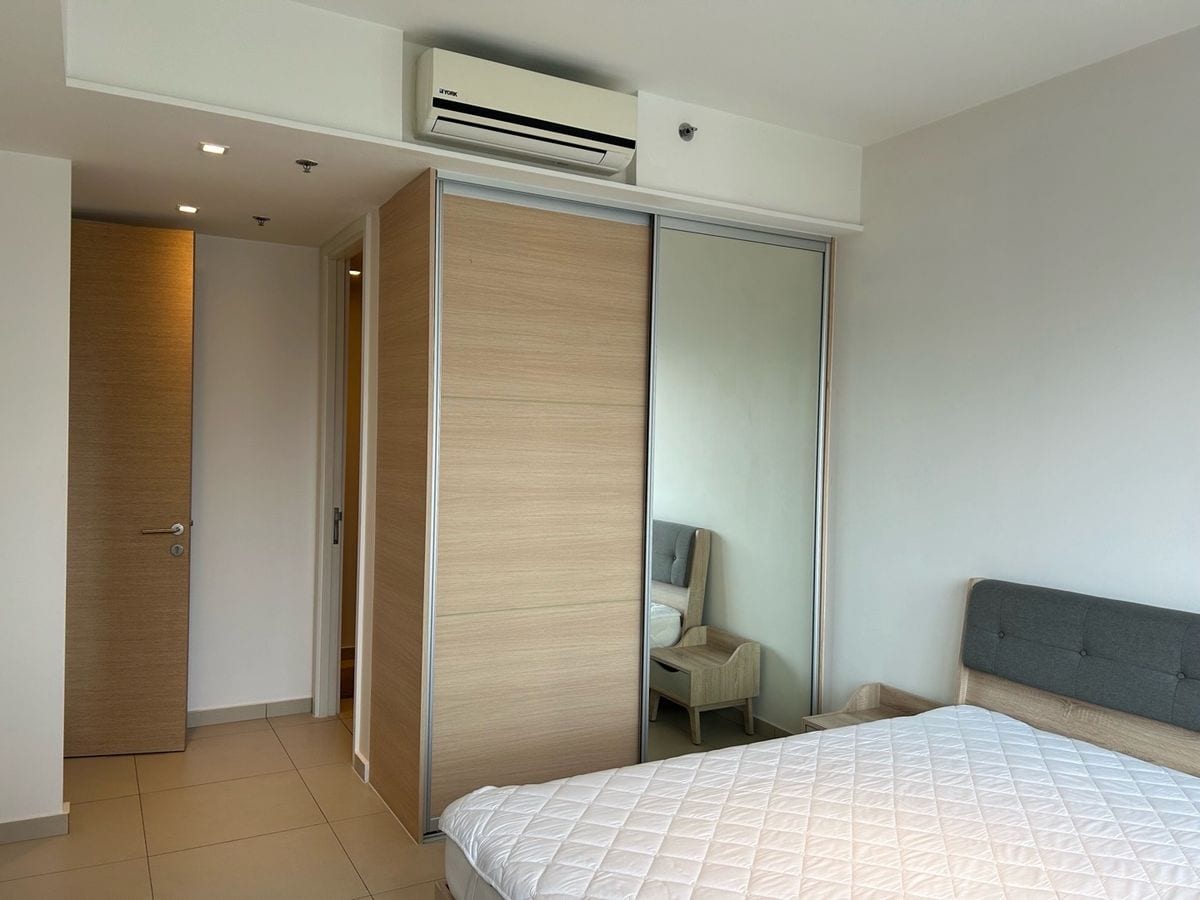 ขายคอนโด The Lofts Ekkamai พระโขนงเหนือ วัฒนา ใกล้ BTS เอกมัย 0.3 กม. 1 ห้องนอน 1 ห้องน้ำ 45 ตร.ม. 7.65 ล้านบาท 5